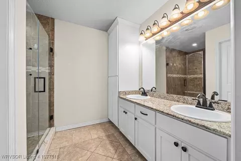 Bath - 3410 S 33rd Cir, Fort Smith, AR 72903 photo 5 of 5
