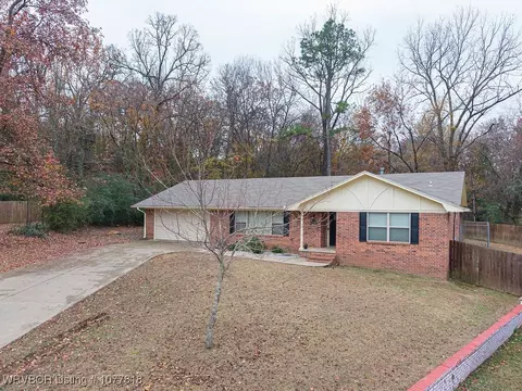 Exterior - 3410 S 33rd Cir, Fort Smith, AR 72903 photo 5 of 11