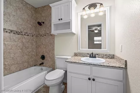 Bath - 3410 S 33rd Cir, Fort Smith, AR 72903 photo 4 of 5