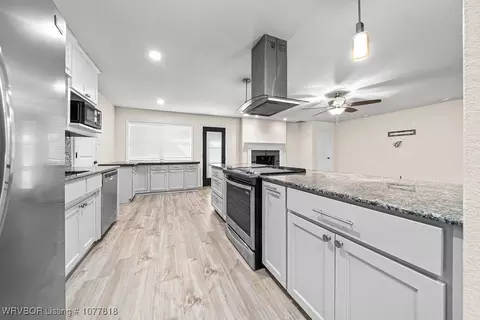 Kitchen - 3410 S 33rd Cir, Fort Smith, AR 72903 photo 4 of 6