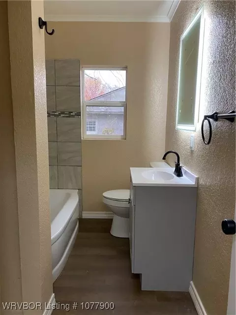 Bath - 5220 Wilson Rd, Fort Smith, AR 72904 photo 1 of 2