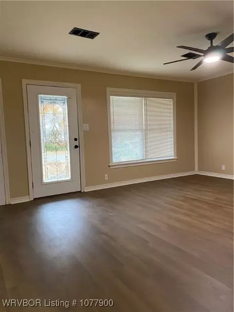 Living - 5220 Wilson Rd, Fort Smith, AR 72904 photo 1 of 1