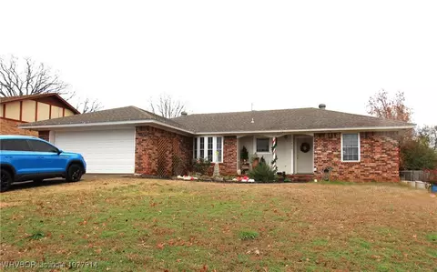 1420 Kingswood St, Alma, AR 72921