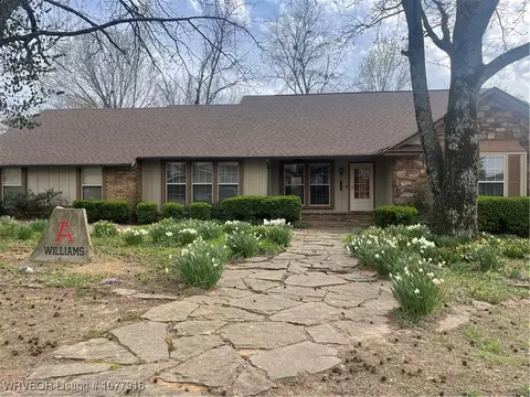 3100 Royal Scots Way, Fort Smith, AR 72908