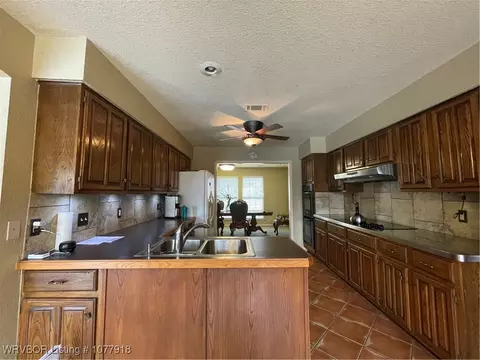 Kitchen - 3100 Royal Scots Way, Fort Smith, AR 72908 photo 4 of 4