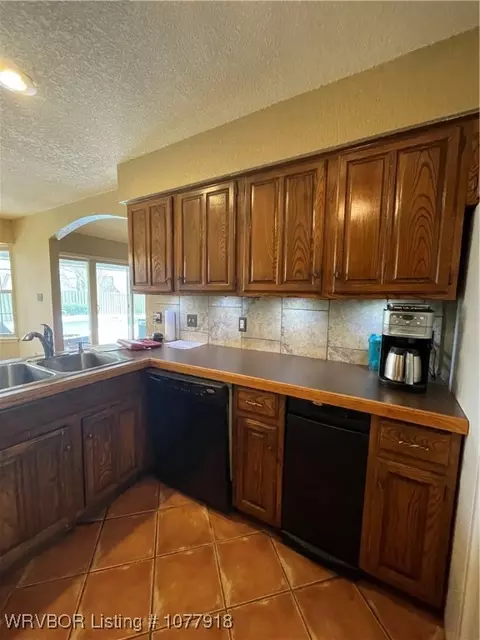 Kitchen - 3100 Royal Scots Way, Fort Smith, AR 72908 photo 2 of 4