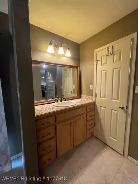 Bath - 3100 Royal Scots Way, Fort Smith, AR 72908 photo 5 of 6