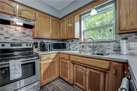 Kitchen - 201 W Houston St, Lavaca, AR 72941 photo 4 of 4