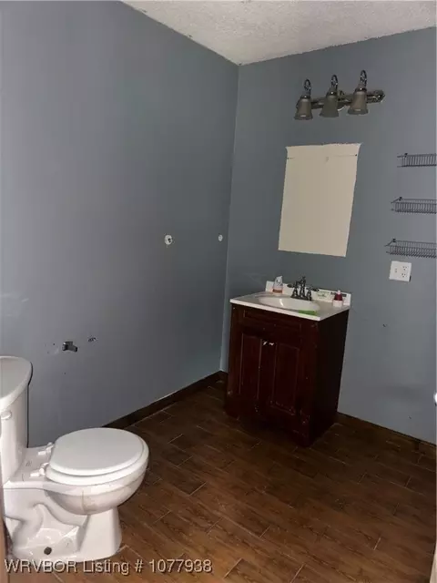 Bath - 17785 175th Ave, Spiro, OK 74959 photo 4 of 6