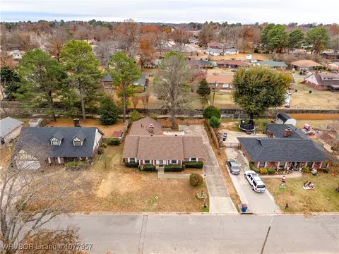 4508 Victoria Dr, Fort Smith, AR 72904 photo 2