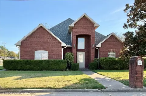 2201 L St, Barling, AR 72923