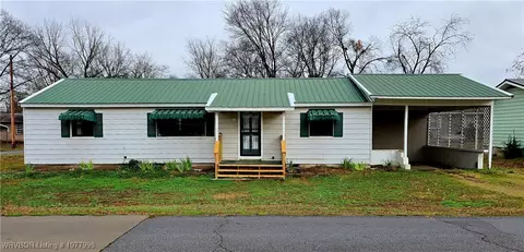 903 Main St, Paris, AR 72855