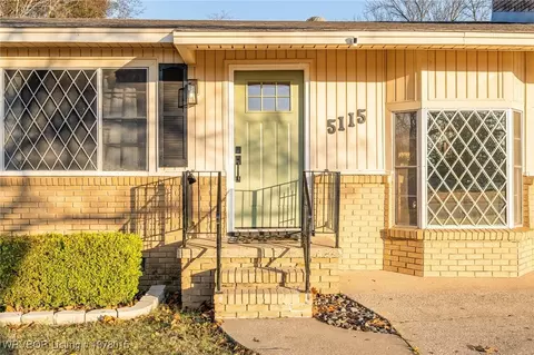 Exterior - 5115 S 33rd St, Fort Smith, AR 72903 photo 1 of 6
