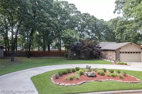 3237 Edinburgh Dr, Fort Smith, AR 72908 photo 5