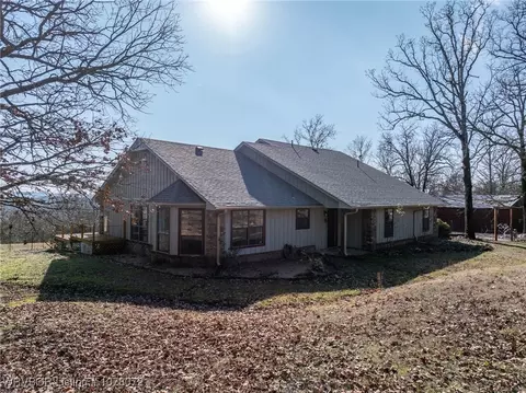 4727 Backendem Woods Rd, Van Buren, AR 72956