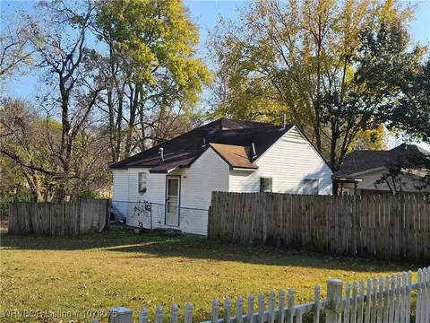 1216 N 45th St, Fort Smith, AR 72904 photo 3