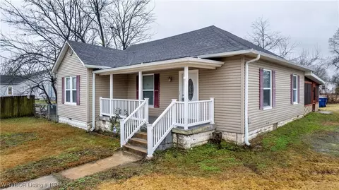 Exterior - 3523 N 31 St, Fort Smith, AR 72904 photo 2 of 6