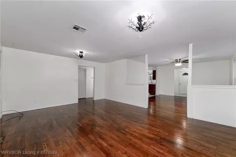 Living - 3523 N 31 St, Fort Smith, AR 72904 photo 1 of 2