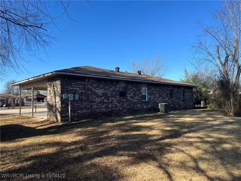 1204 Brewer Ln, Lavaca, AR 72941 photo 10