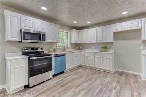 923 S 67th Ln, Fort Smith, AR 72903 photo 8