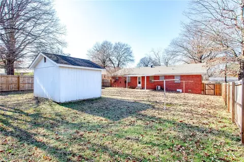 923 S 67th Ln, Fort Smith, AR 72903 photo 27
