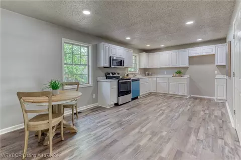 923 S 67th Ln, Fort Smith, AR 72903 photo 11