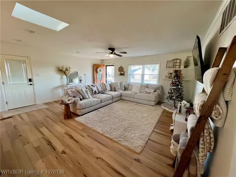 Living - 5903 Mohawk, Fort Smith, AR 72904 photo 2 of 2