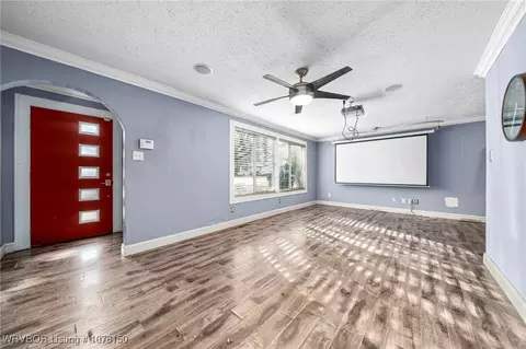 Living - 2021 S Q St, Fort Smith, AR 72901 photo 1 of 4
