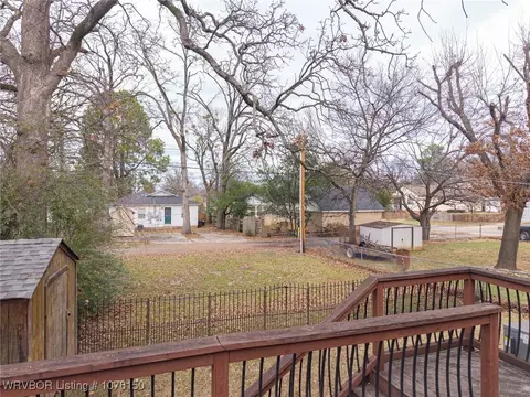 Exterior - 2021 S Q St, Fort Smith, AR 72901 photo 7 of 9
