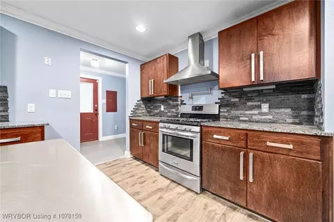 Kitchen - 2021 S Q St, Fort Smith, AR 72901 photo 6 of 7
