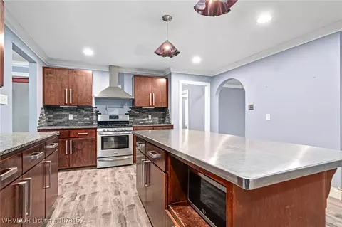 Kitchen - 2021 S Q St, Fort Smith, AR 72901 photo 4 of 7