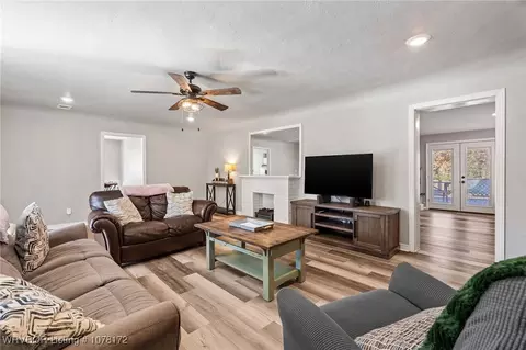 2415 S W St, Fort Smith, AR 72901 photo 4