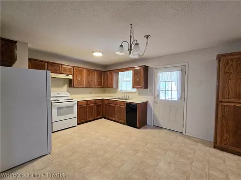 804 Wahl St, Paris, AR 72855 photo 7