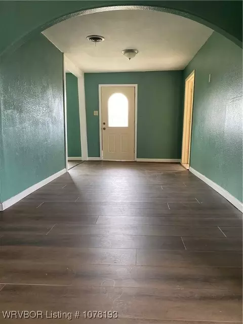 Entry Way - 4618 N 31st St, Fort Smith, AR 72904 photo 1 of 1