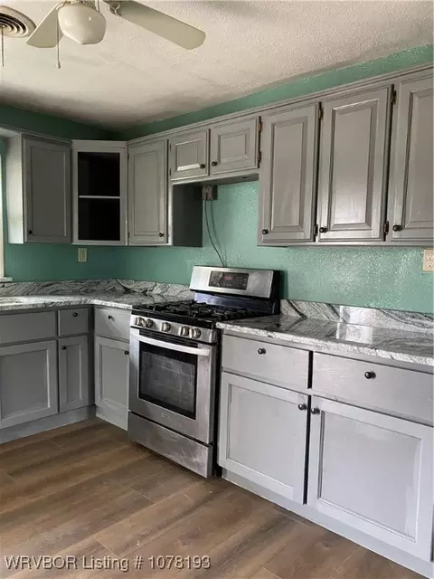 Kitchen - 4618 N 31st St, Fort Smith, AR 72904 photo 2 of 3