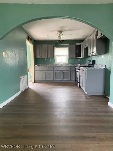 Kitchen - 4618 N 31st St, Fort Smith, AR 72904 photo 3 of 3