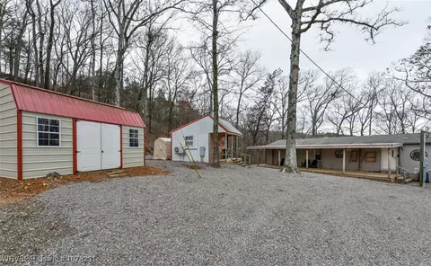 4150 Low Gap Rd, Ozark, AR 72949