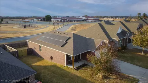4154 Crosshill Cv, Springdale, AR 72762