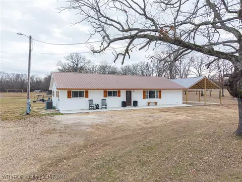 467142 E 1060 Rd, Sallisaw, OK 74955