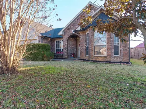 412 Chateau Dr, Fort Smith, AR 72908 photo 4