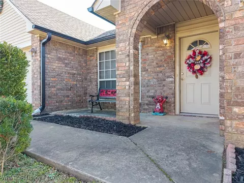412 Chateau Dr, Fort Smith, AR 72908 photo 5