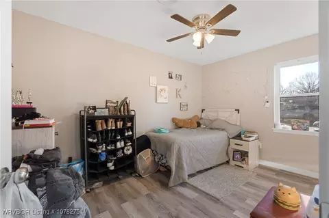 Bedroom - 23 Interstate Cir, Sallisaw, OK 74955 photo 2 of 4