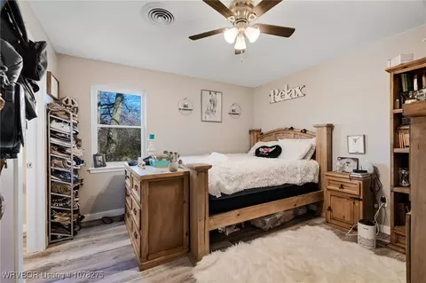 Bedroom - 23 Interstate Cir, Sallisaw, OK 74955 photo 3 of 4