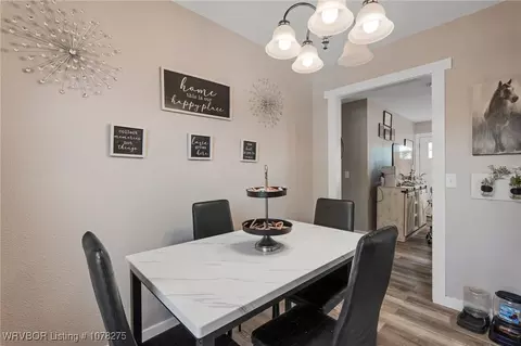 Dining - 23 Interstate Cir, Sallisaw, OK 74955 photo 1 of 1