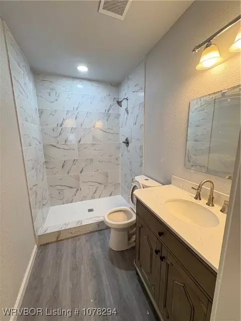 Bath - 4531 Irene St, Fort Smith, AR 72904 photo 1 of 3
