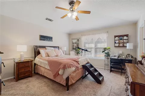 Bedroom - 109 Adams St, Lavaca, AR 72941 photo 1 of 7