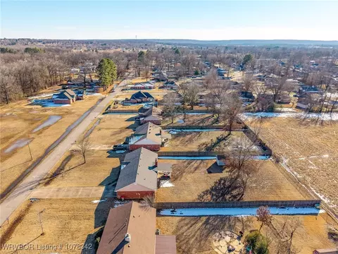 View/Area - 109 Adams St, Lavaca, AR 72941 photo 3 of 9