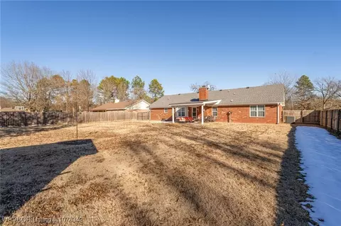 Exterior - 109 Adams St, Lavaca, AR 72941 photo 5 of 10