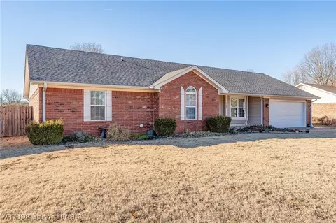 Exterior - 109 Adams St, Lavaca, AR 72941 photo 2 of 10