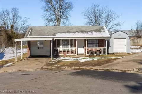 3805 James Ct, Van Buren, AR 72956